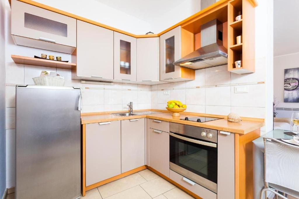 Apartments Dea Caeli Vela Luka Bagian luar foto