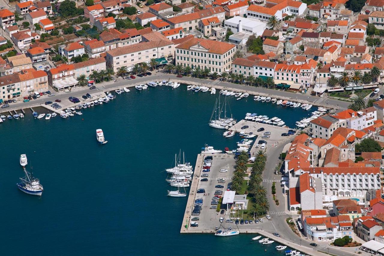 Apartments Dea Caeli Vela Luka Bagian luar foto