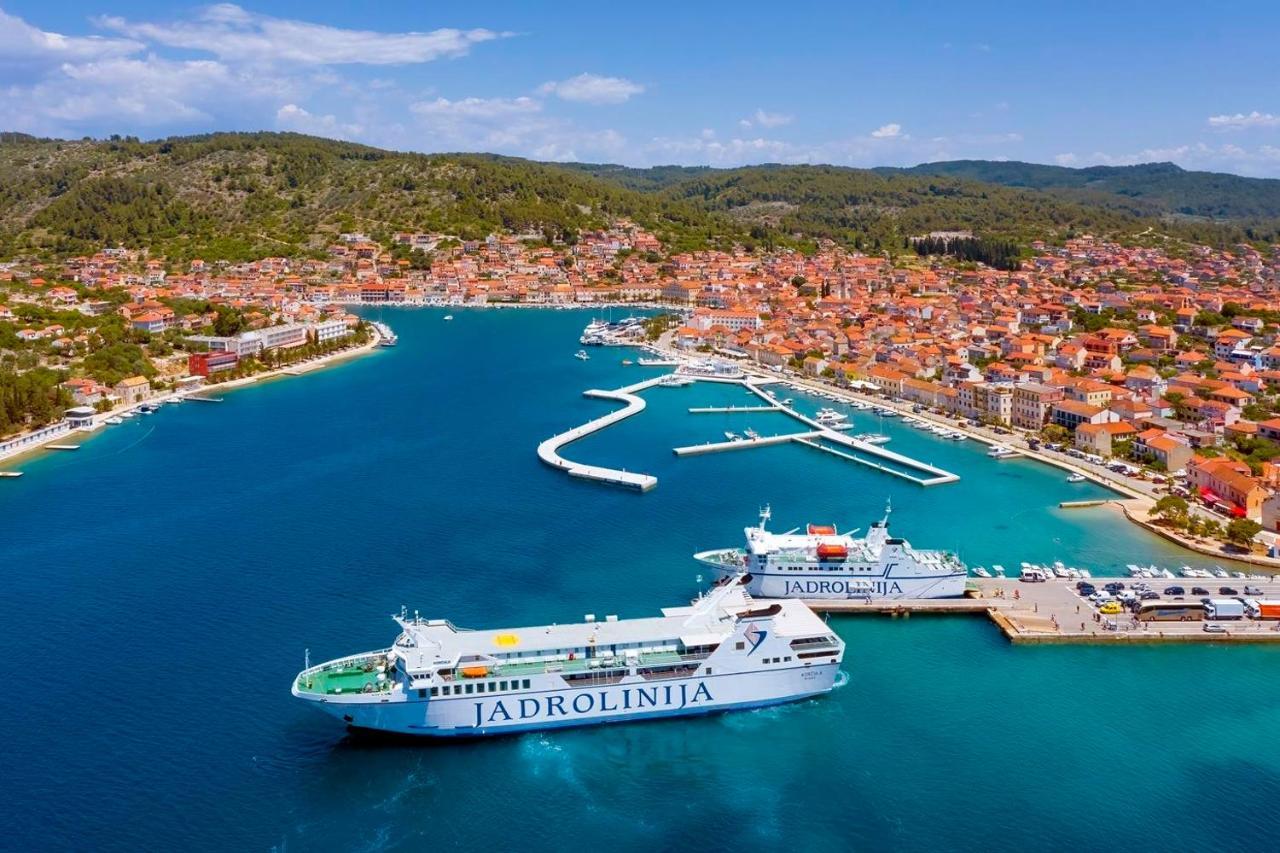 Apartments Dea Caeli Vela Luka Bagian luar foto