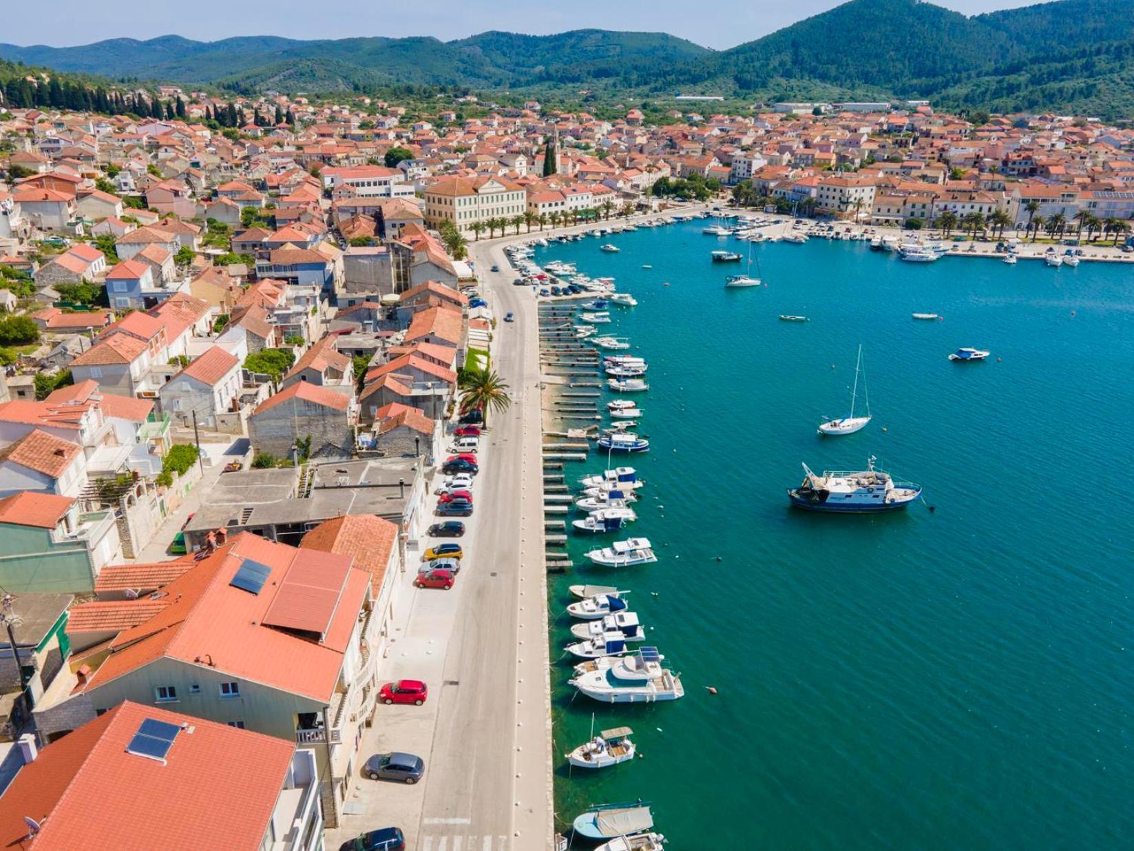 Apartments Dea Caeli Vela Luka Bagian luar foto